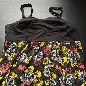 Torrid skulls and flowers dress size 18